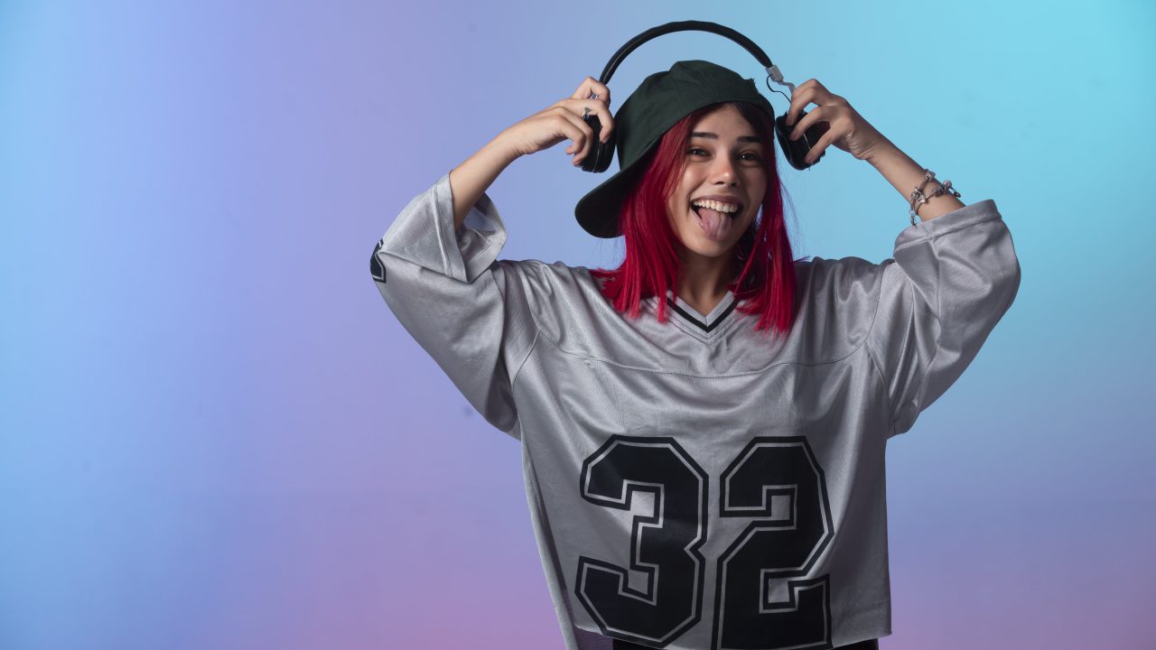 perm long wave✂︎ . . . . 夏の装いにボリューミーなパーマヘアいかがですか . . . . . #パーマ #パーマスタイル  #名古屋 #栄 #矢場町 #美容室 #ロングパーマ #ウェーブヘア #ウェーブ #パーマスタイル #パーマ女子 #スパイラルパーマ #ショートヘア  #ウルフパーマ ..., image size:1280x720